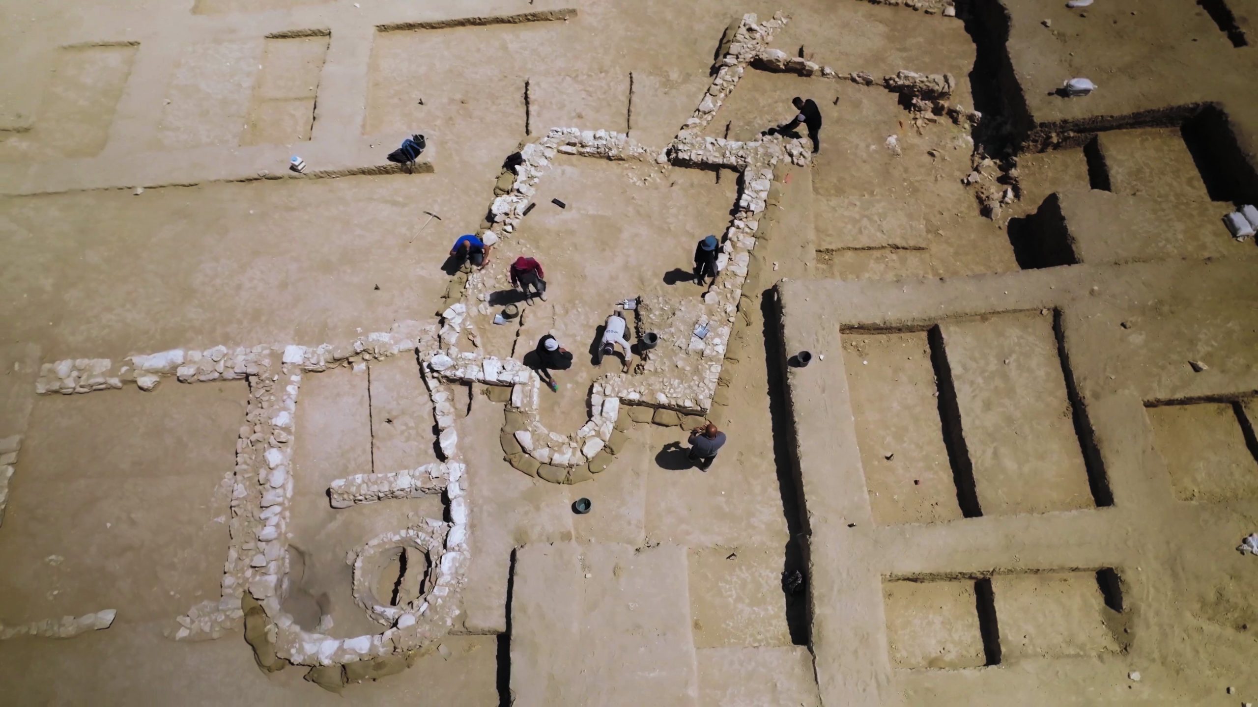Descubiertas en el Negev una lujosa finca y una de las mezquitas más antiguas que se conocen 