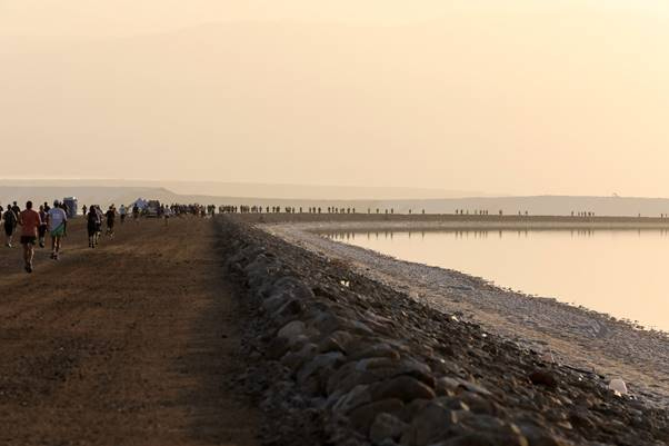 A Maratona da Terra do Mar Morto está de volta